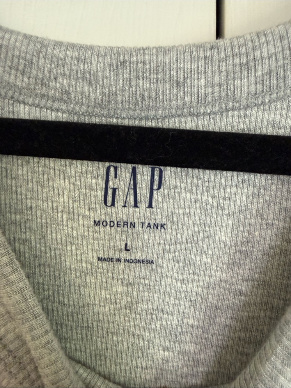 GAP Women’s Gray Ribbed Modern Tank High Neck Modern Basic Feminine Top Size L - Picture 2 of 6
